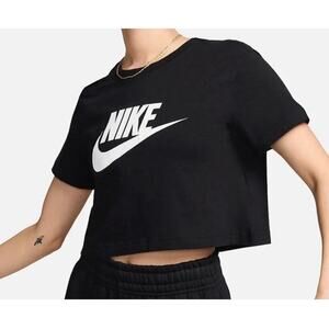 Nike Cropped Tshirt Black Women's Size M Loose Fit